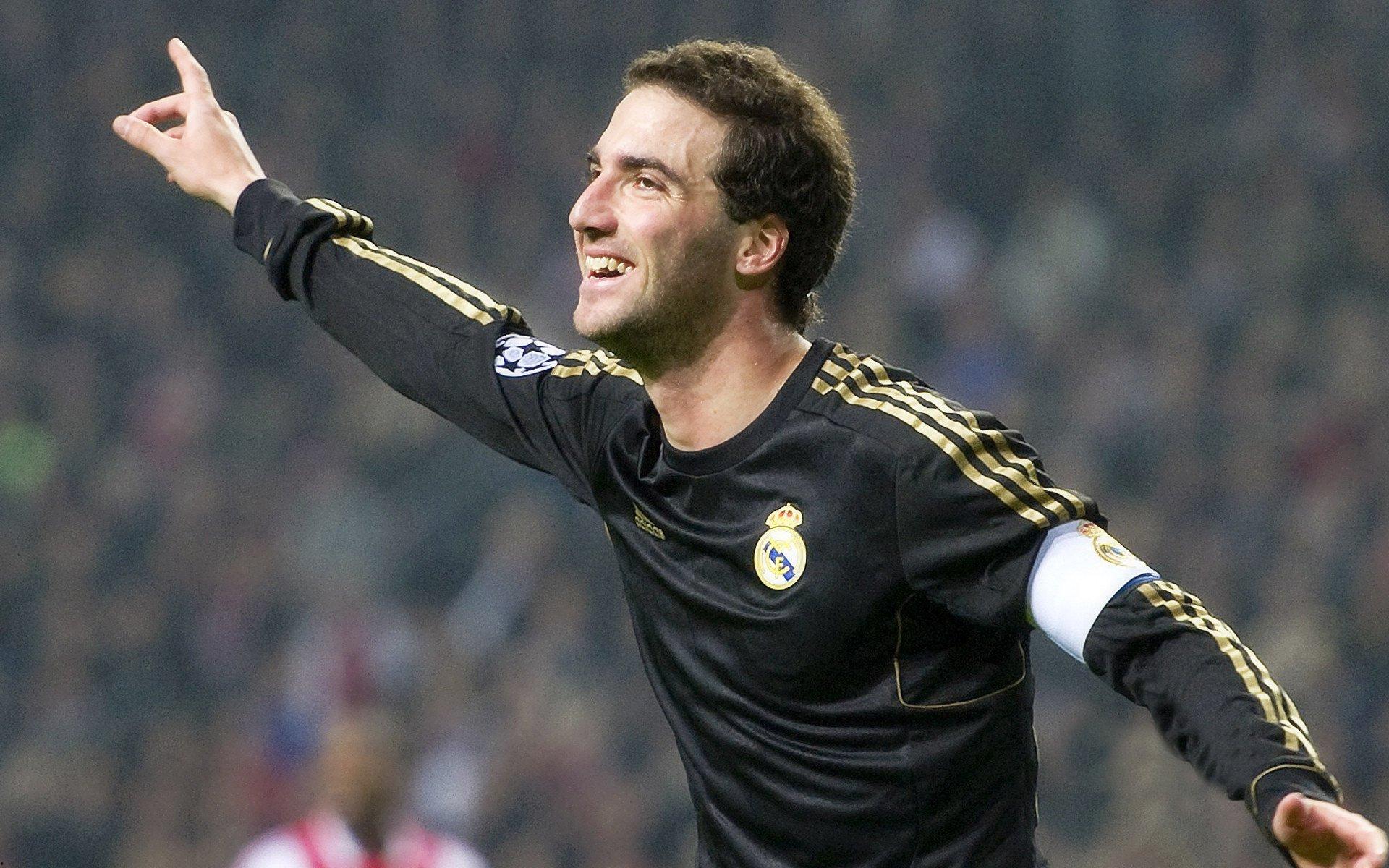 鲍尔父亲爆料,拉文与公牛缘分已尽,湖人成潜在下家引联盟震动